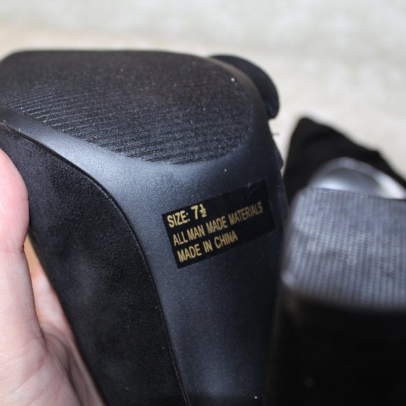 Qupid Black Ruffle Heels Size 7.5 - Picture 5 of 6